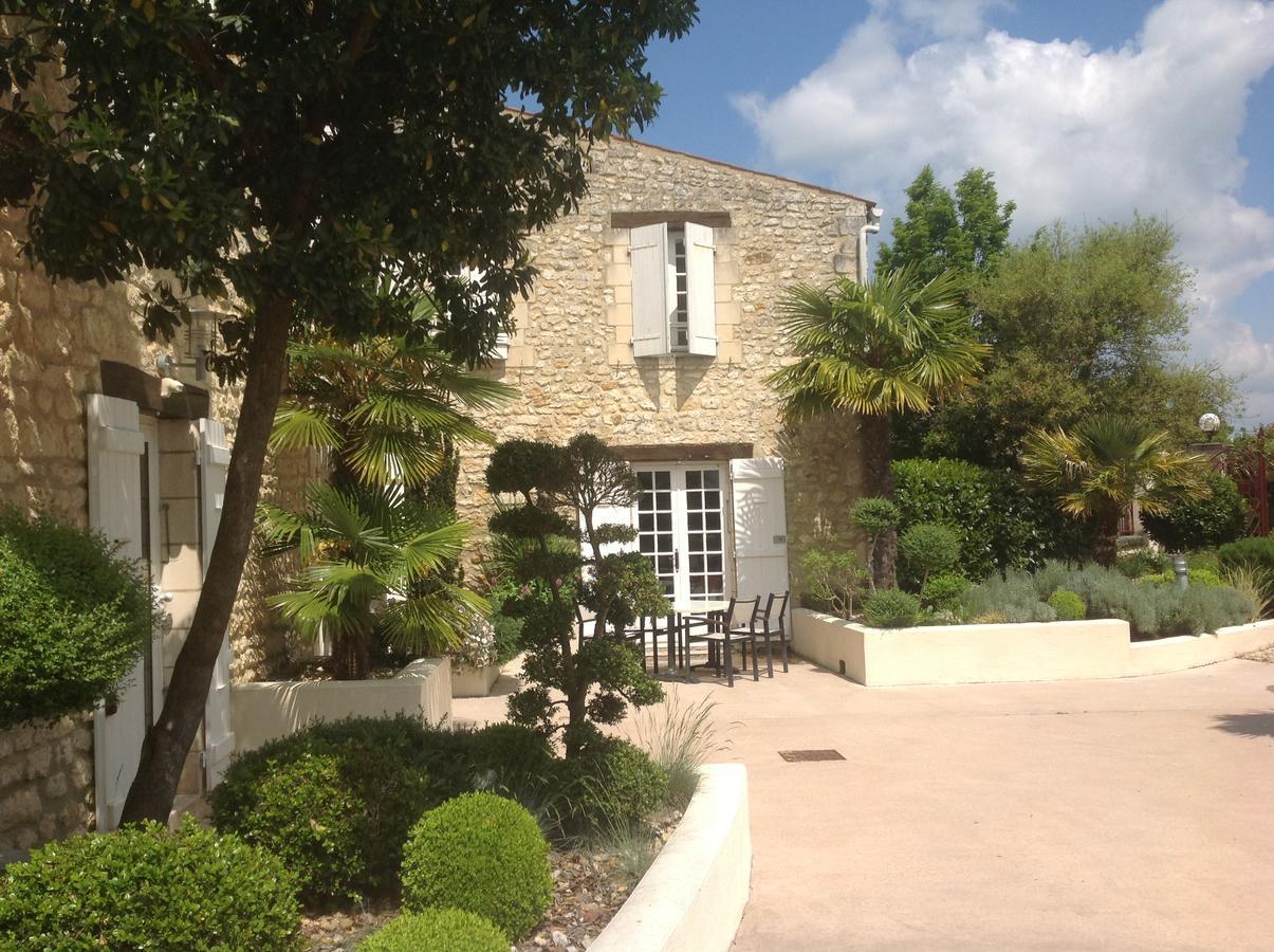 Logis Hotel Le Moulin De Chalons Le Guâ エクステリア 写真